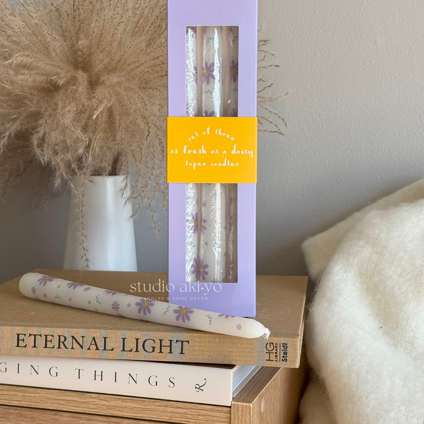 Taper Candle Set - Purple Daisy