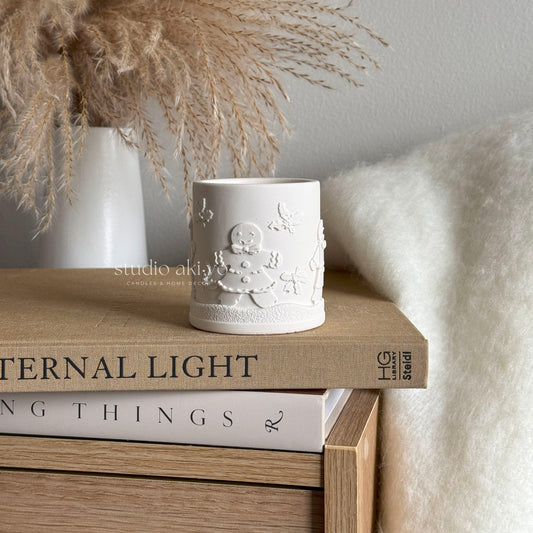 Gingerbread wood wick candle in handmade jar