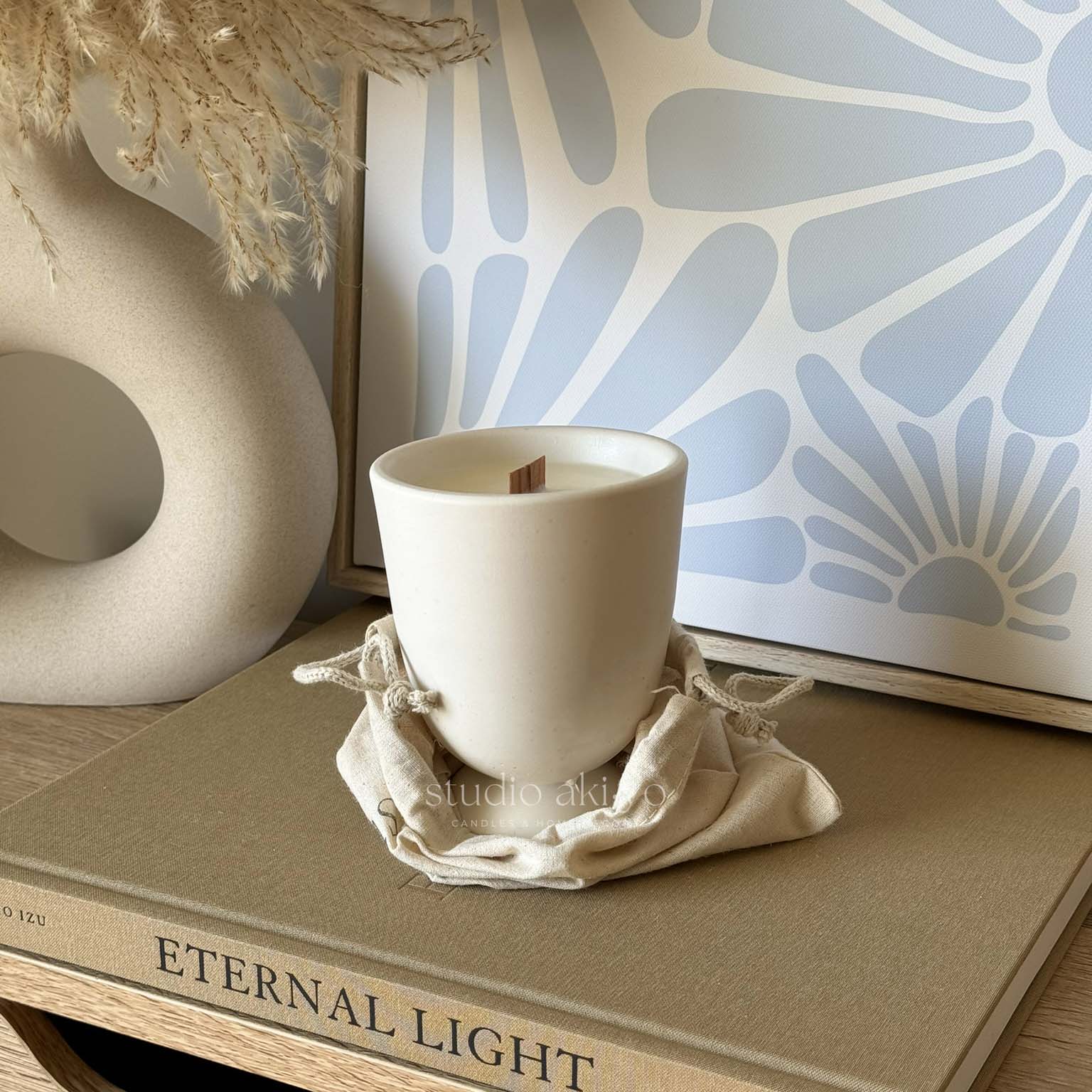 Studio Akiyo artisan candle – warm coffee aroma