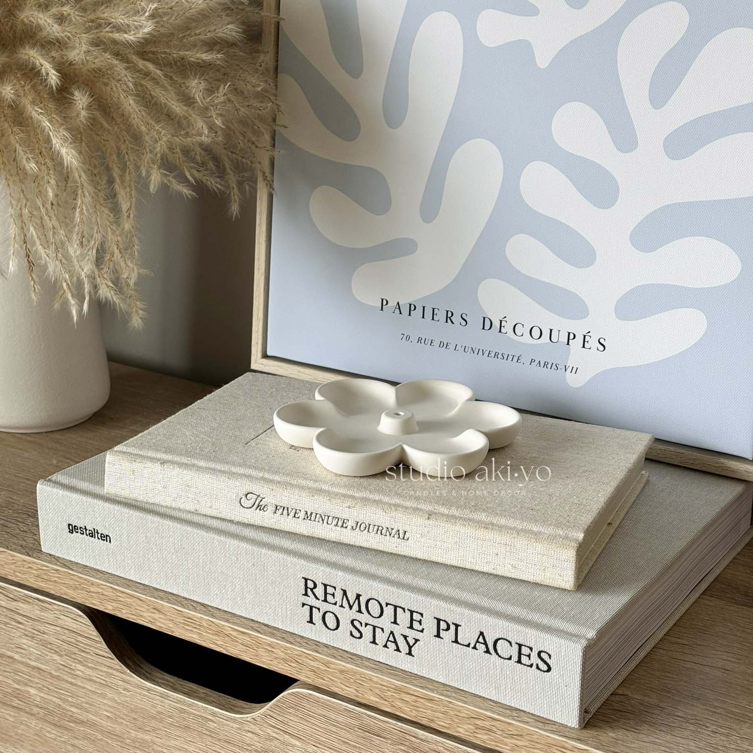 Flower-shaped incense stick holder made from jesmonite