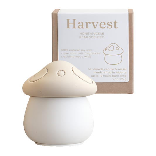 Studio Akiyo Harvest mushroom candle. Honeysuckle pear scented with wooden wick and 100% natural soy wax.