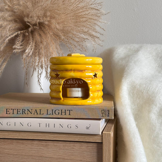 Bring a slice of Stars Hollow into your home with this cozy wax melt burner inspired by the iconic Luke’s Diner.