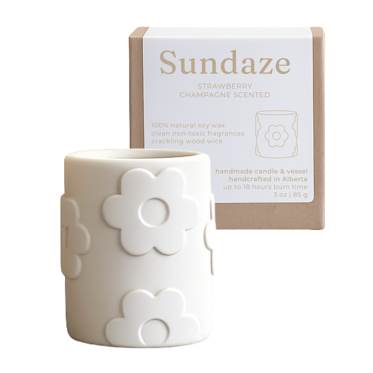 Sundaze Studio Akiyo wooden wick candle. Golden yuzu scented with 100% natural soy wax.