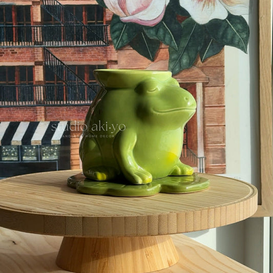 Luna frog cottagecore ceramic wax burner on lily pad by Studio Akiyo