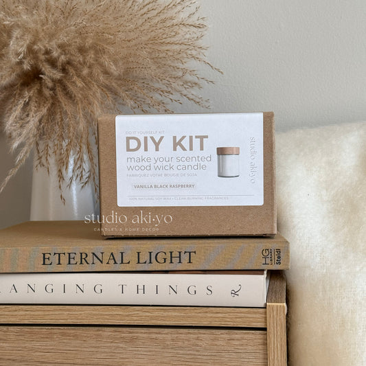 Welcome to our enchanting world of candle making! Our Candle Making Kit makes for a delightful present for craft enthusiasts, creative souls, or anyone seeking a moment of tranquility amidst their busy lives.